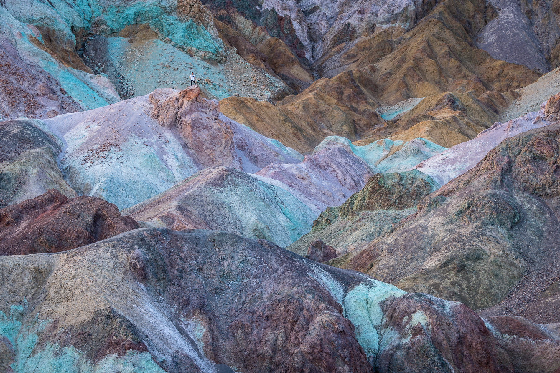 Roches colorées  de la vallée de la mort, Californie, USA.